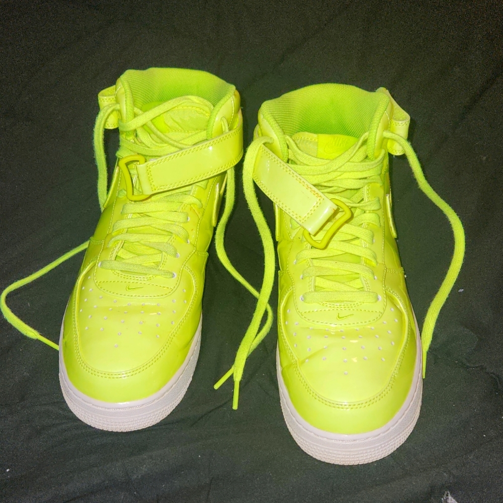 Men's Nike Air Force 1 Mid UV Neon Size 10.5